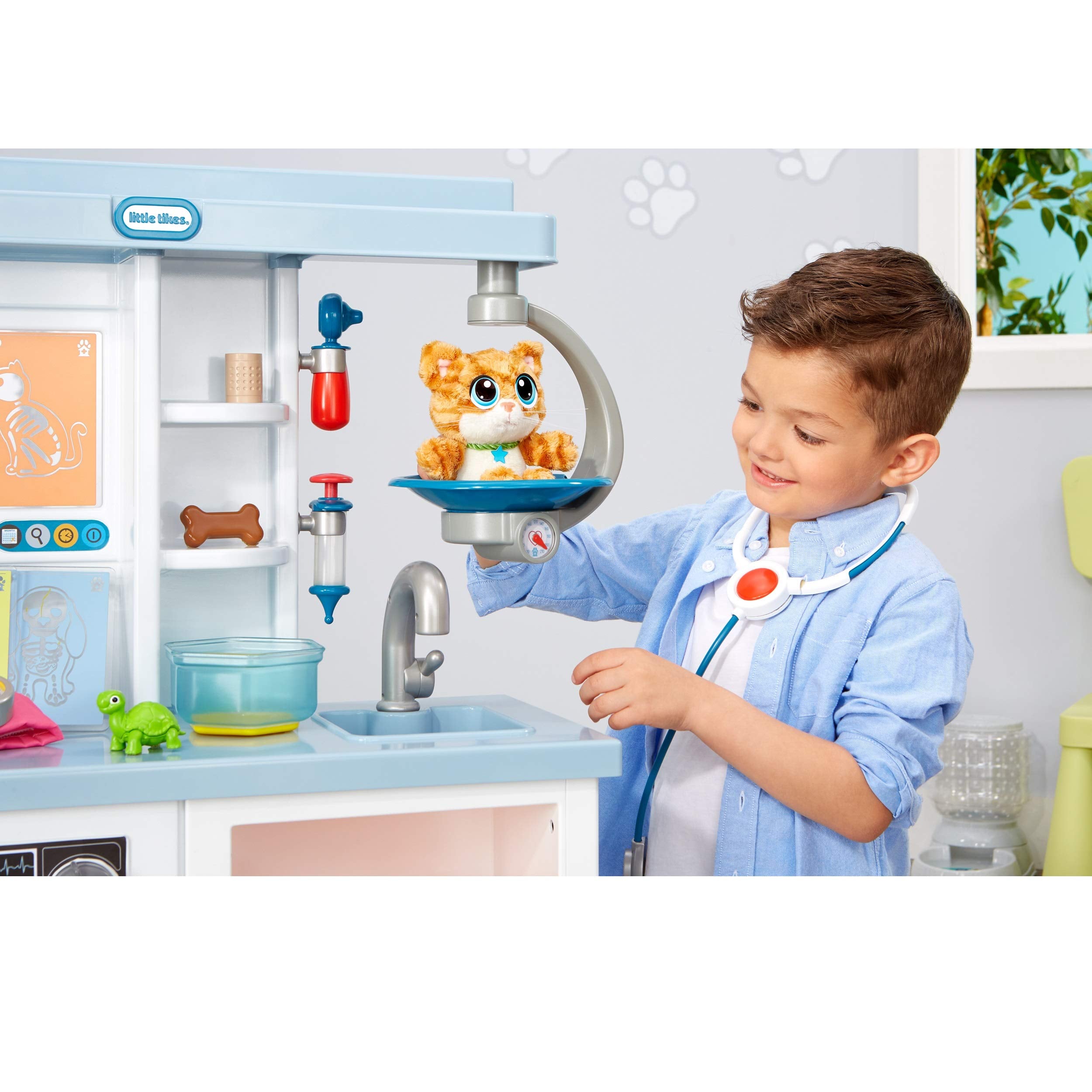 Little Tikes Checkup Veterinarian Accessories