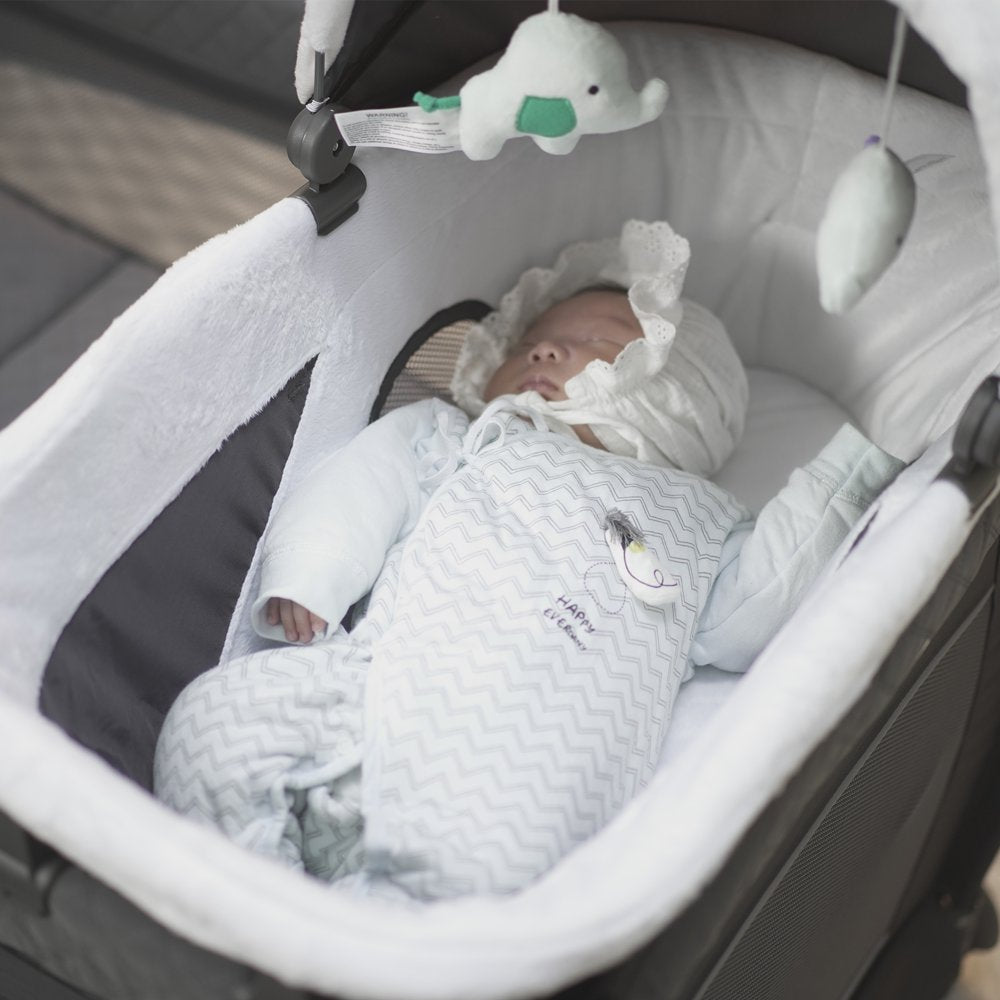 Pamo Babe Unisex Nursery Center Playard with Bassinet &amp; Changing Table
