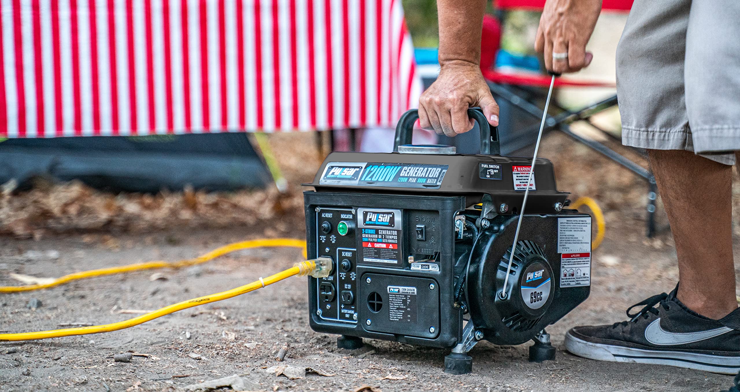 Pulsar G1200SG 1,200W Carrying Handle Gas-Powered Portable Generator, 1200w, Black/Gray